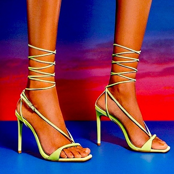 New Schutz Vikki Leather Ankle Wrap Thong Dress Sandals - Picture 2 of 16